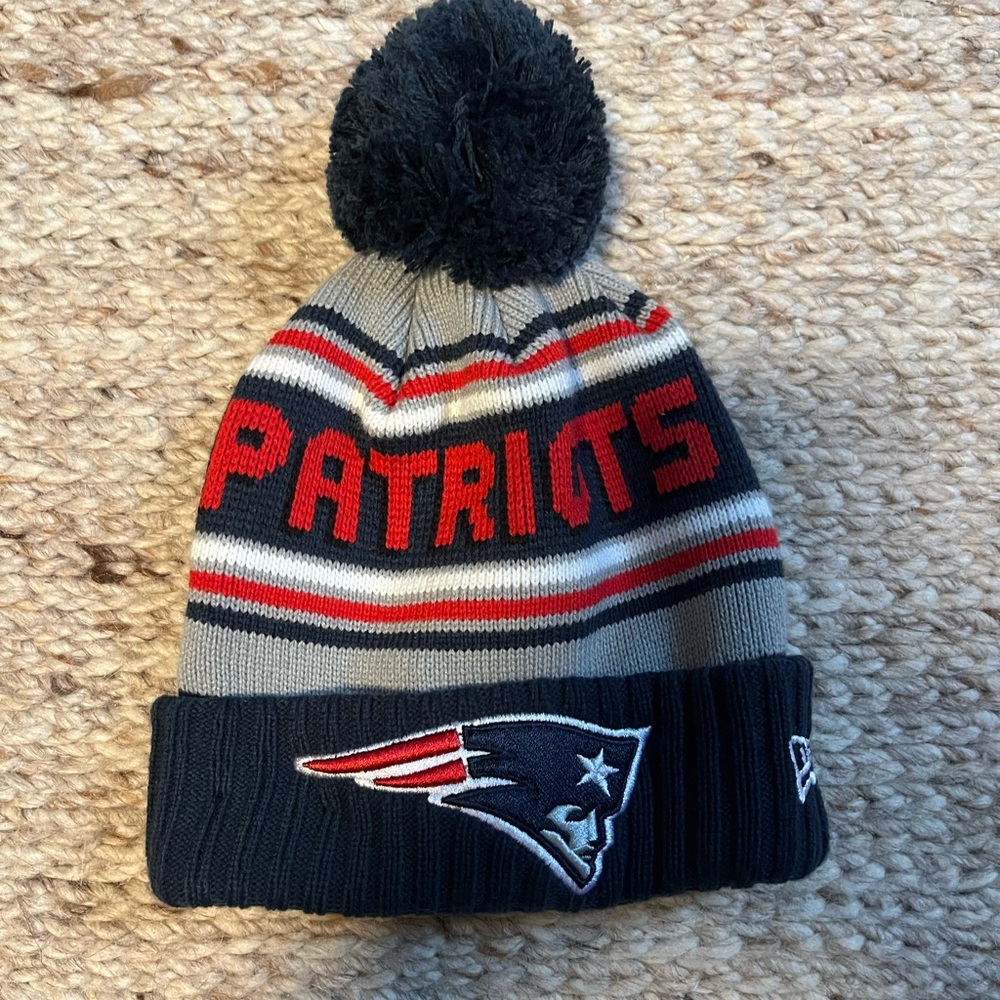 New Era Patriots Knit Pom Beanie in Navy, Gray, Red